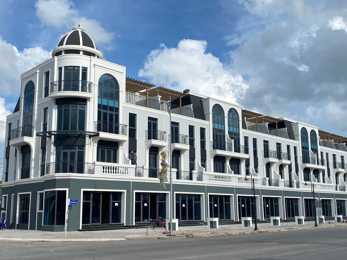 Nhà phố Đức Hòa