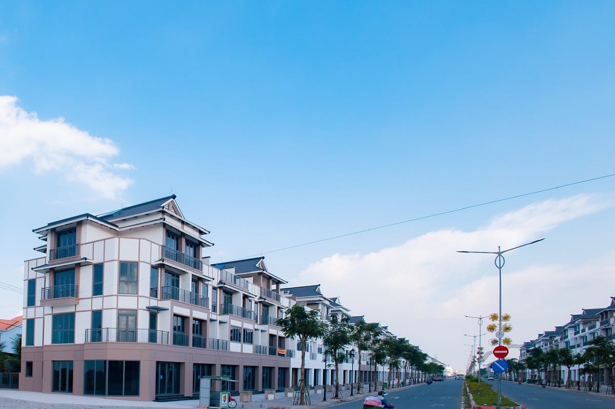 Nhà phố Đức Hòa