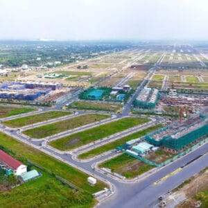 So sánh lợi thế của khu đô thị LA Home so với các dự án lân cận trong khu vực Bến Lức & Đức Hòa.